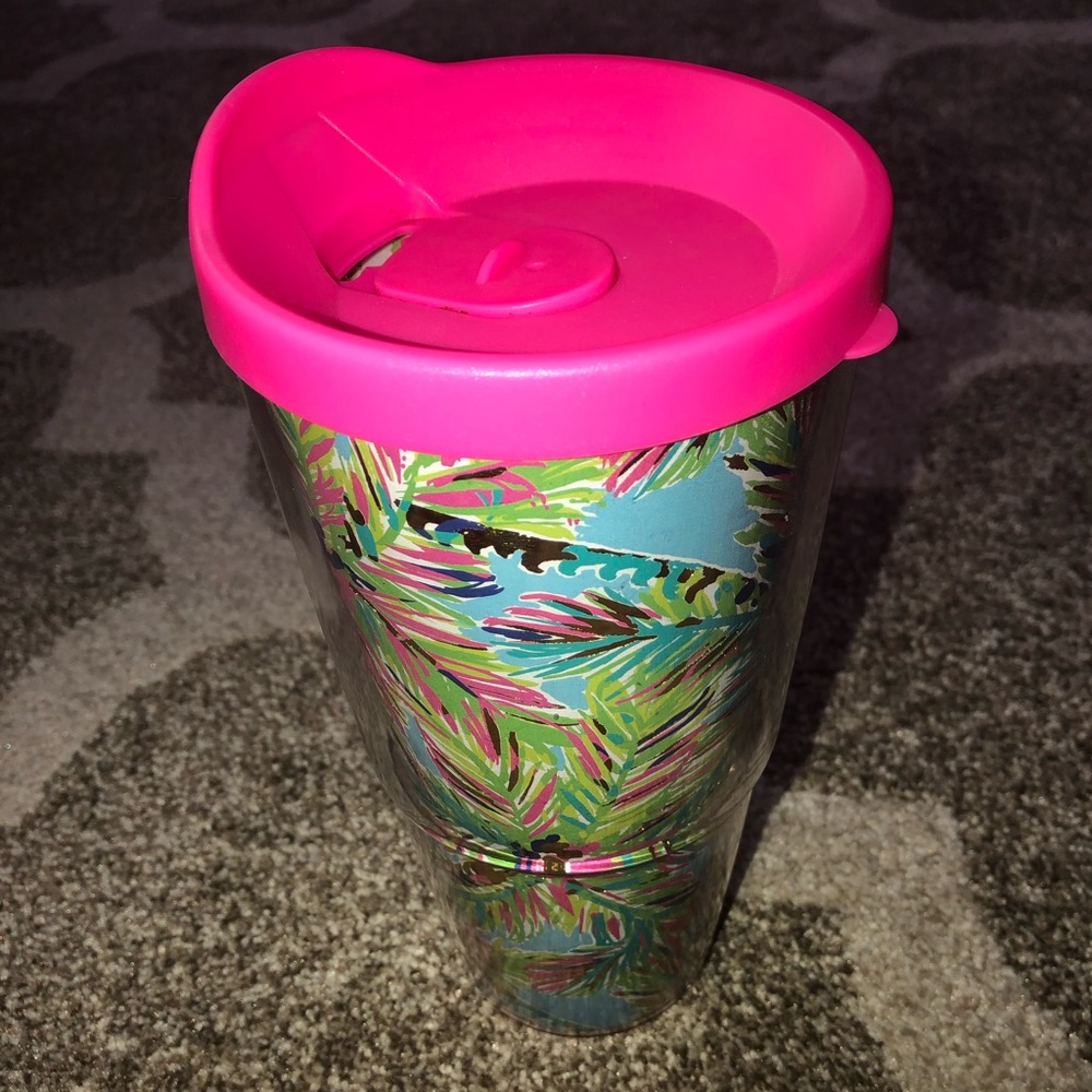 Lilly Pulitzer tervis cup 24 oz